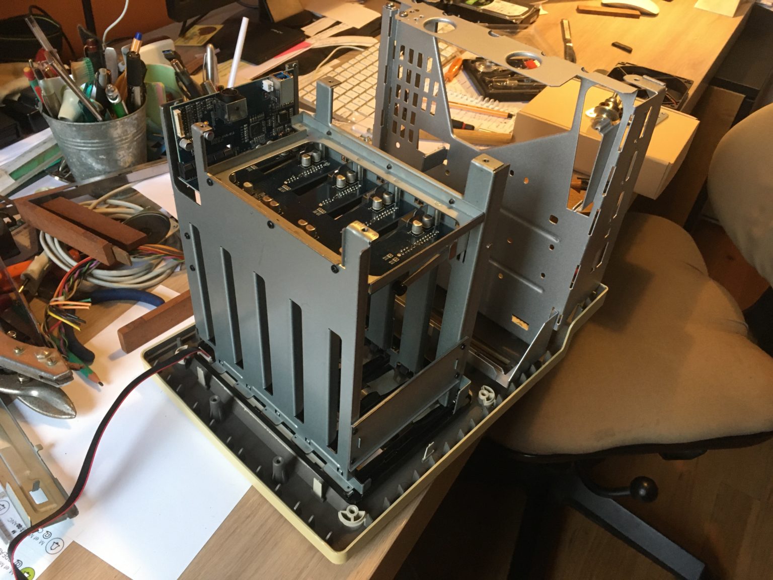 Transformation d’un Macintosh Classic en boitier de disque dur | Le